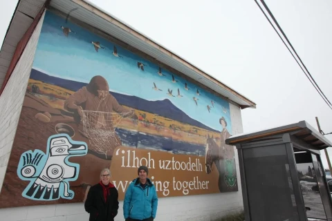 mural-with-artists1.webp